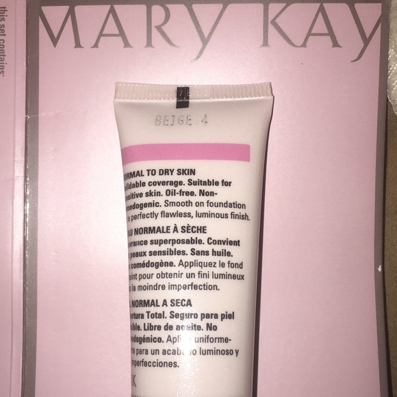 Mary Kay Timewise Luminous-wear liquid foundation - Picture 6 of 8